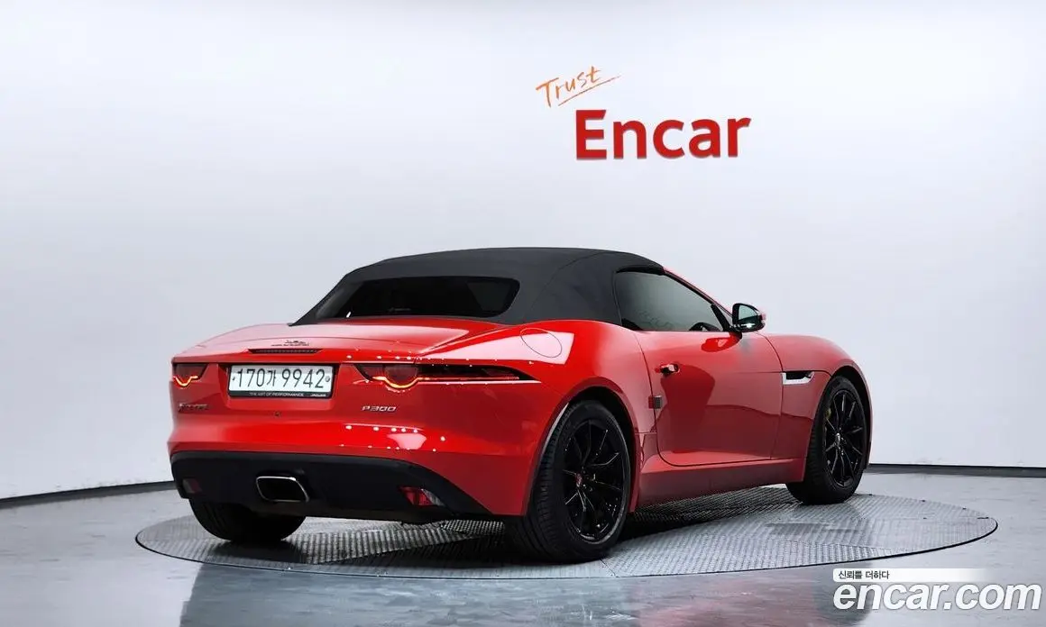 Jaguar F-Type 2020 2.0 автомат (гидро), фото 2 Jaguar F-Type 2020 2.0 автомат (гидро), фото 2