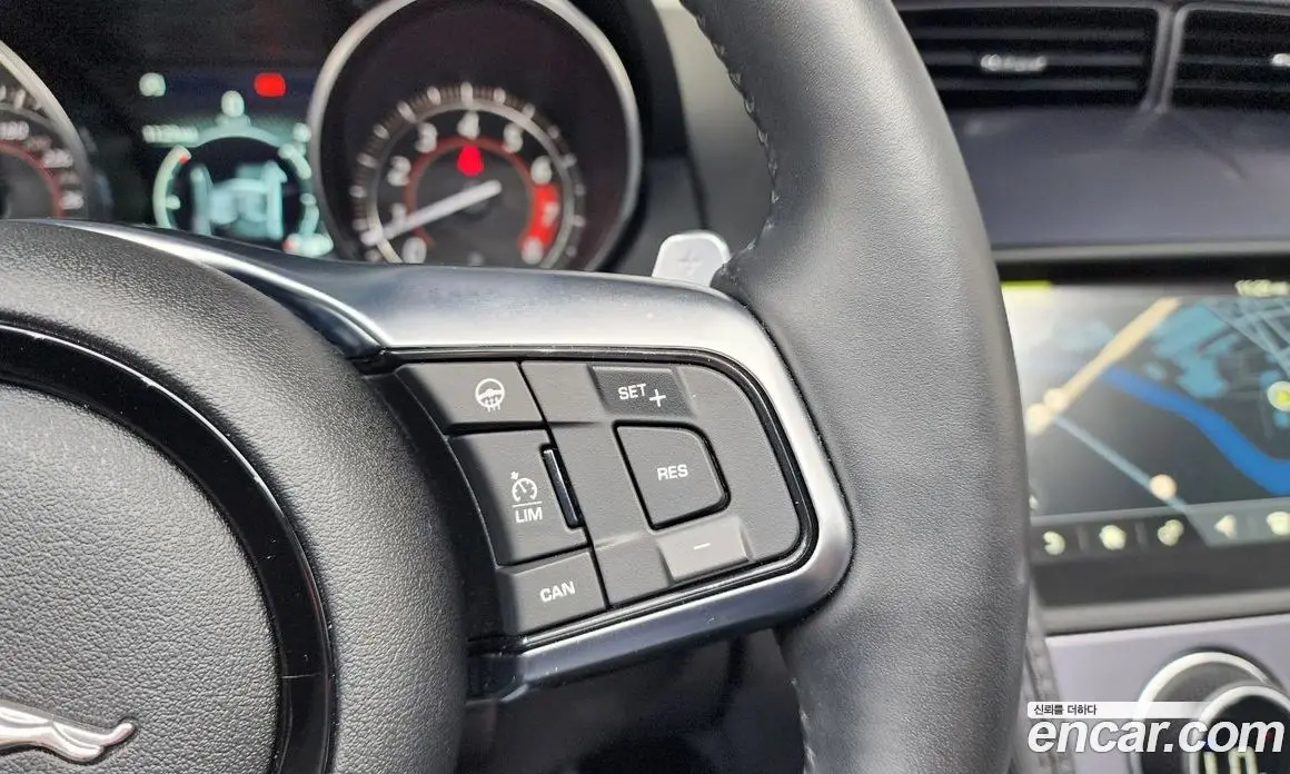 Jaguar F-Type 2020 2.0 автомат (гидро), фото 22 Jaguar F-Type 2020 2.0 автомат (гидро), фото 22