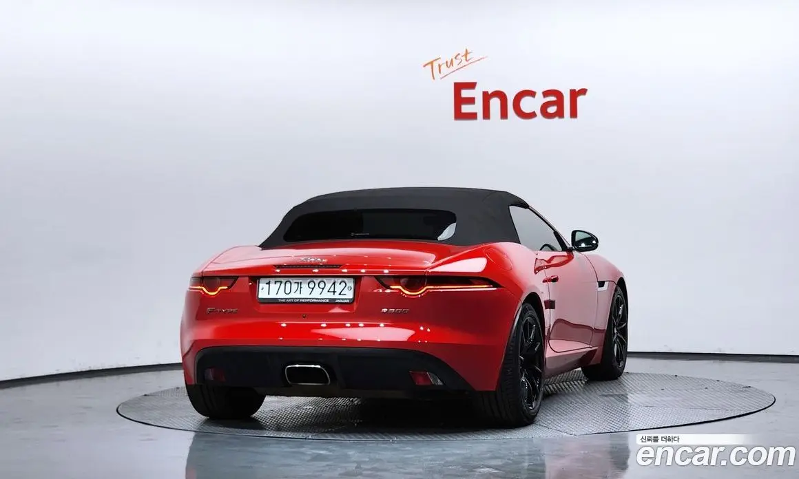 Jaguar F-Type 2020 2.0 автомат (гидро), фото 4 Jaguar F-Type 2020 2.0 автомат (гидро), фото 4