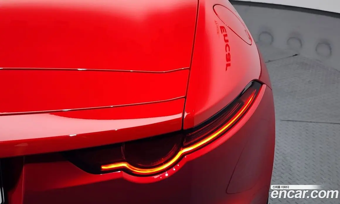 Jaguar F-Type 2020 2.0 автомат (гидро), фото 9 Jaguar F-Type 2020 2.0 автомат (гидро), фото 9