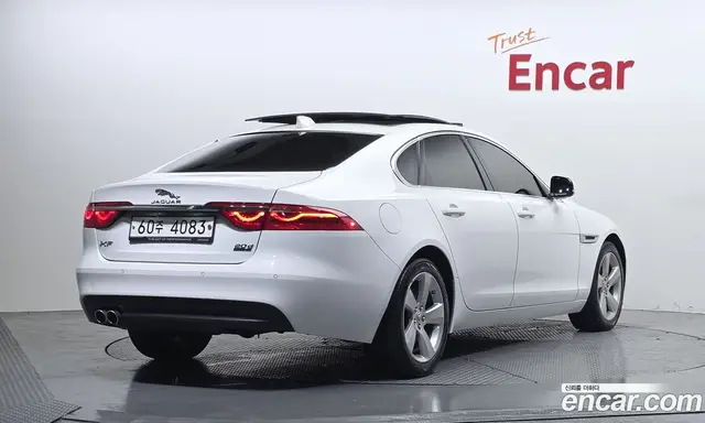 Jaguar XF 2018 2.0 автомат (гидро), миниатюра 2 Jaguar XF 2018 2.0 автомат (гидро), миниатюра 2