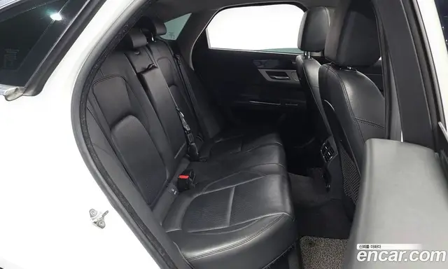 Jaguar XF 2018 2.0 автомат (гидро), миниатюра 11 Jaguar XF 2018 2.0 автомат (гидро), миниатюра 11