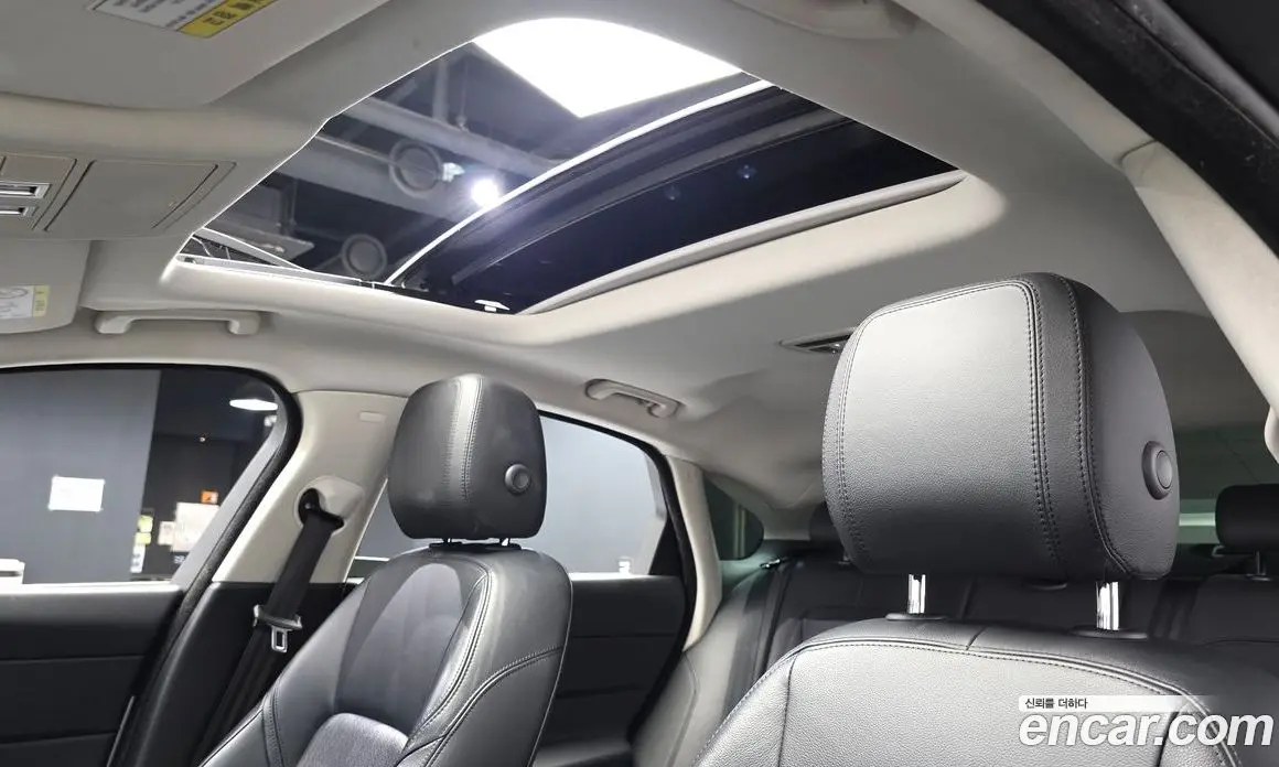 Jaguar XF 2018 2.0 автомат (гидро), фото 19 Jaguar XF 2018 2.0 автомат (гидро), фото 19