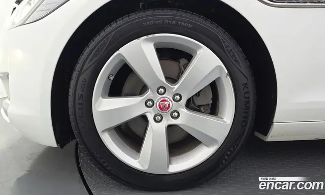 Jaguar XF 2018 2.0 автомат (гидро), миниатюра 5 Jaguar XF 2018 2.0 автомат (гидро), миниатюра 5