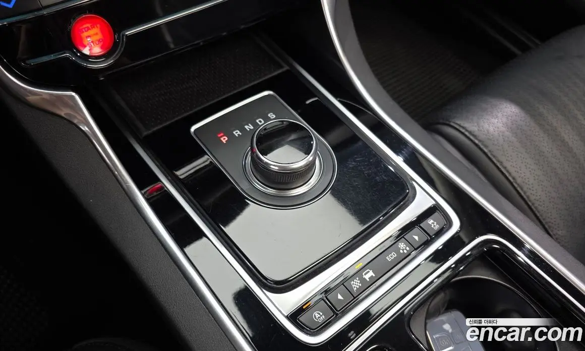 Jaguar XF 2018 2.0 автомат (гидро), фото 9 Jaguar XF 2018 2.0 автомат (гидро), фото 9