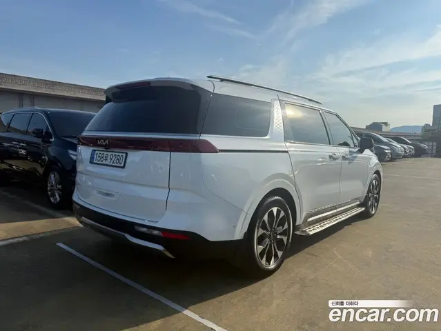 Kia Carnival 2023 3.5 автомат (гидро), миниатюра 2 Kia Carnival 2023 3.5 автомат (гидро), миниатюра 2