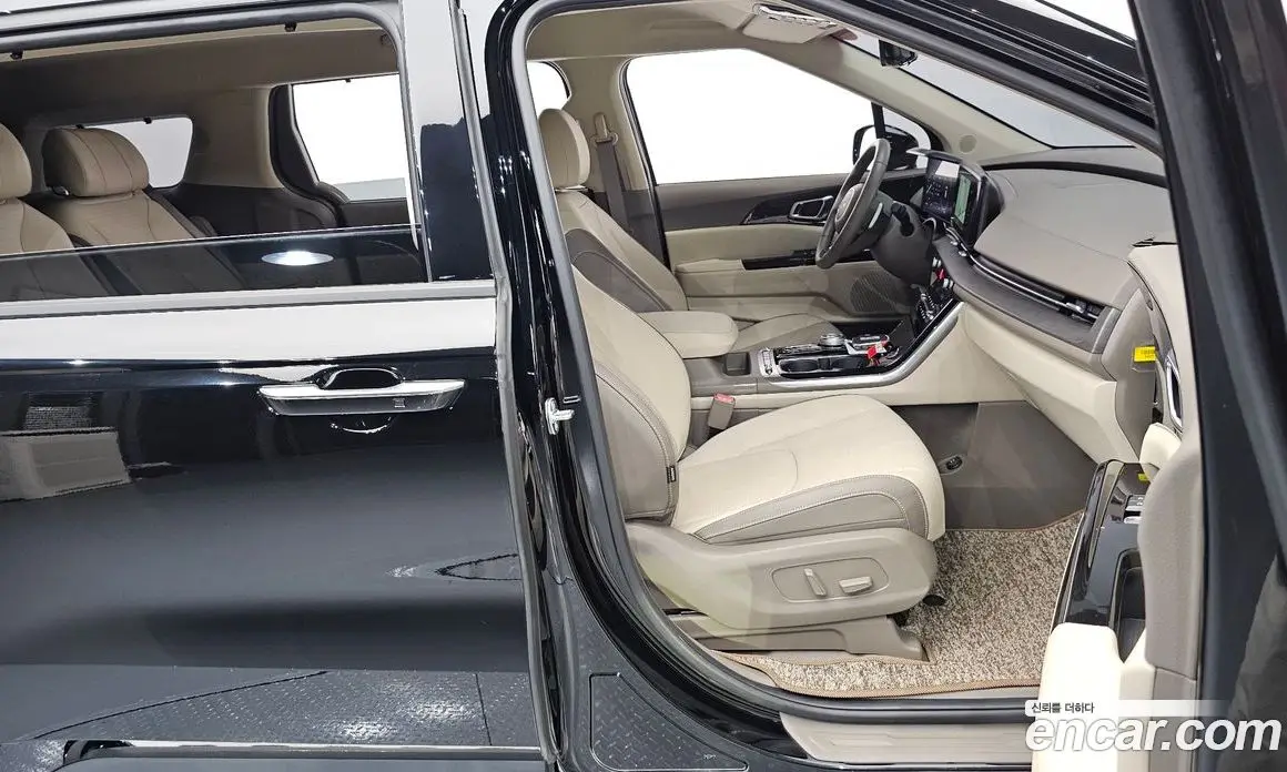 Kia Carnival 2023 3.5 автомат (гидро), фото 16