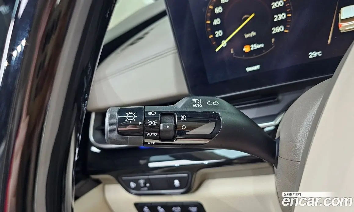 Kia Carnival 2025 3.5 автомат (гидро), фото 28 Kia Carnival 2025 3.5 автомат (гидро), фото 28