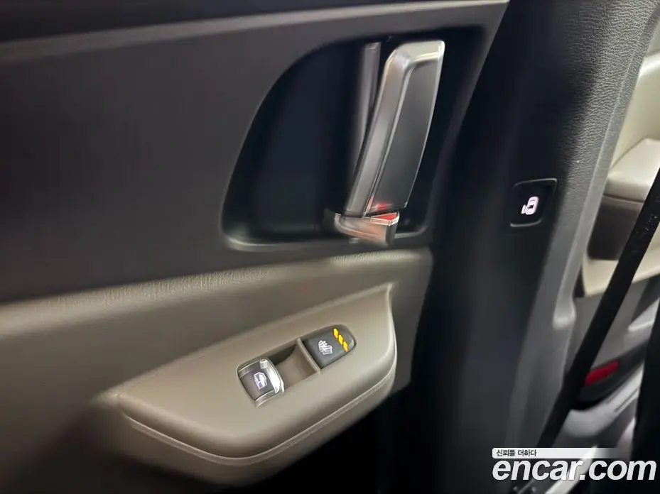 Kia Carnival 2025 2.2 автомат (гидро), фото 14 Kia Carnival 2025 2.2 автомат (гидро), фото 14