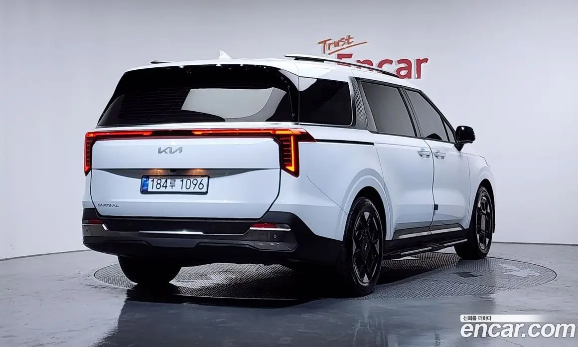 Kia Carnival 2025 2.2 автомат (гидро), фото 2 Kia Carnival 2025 2.2 автомат (гидро), фото 2