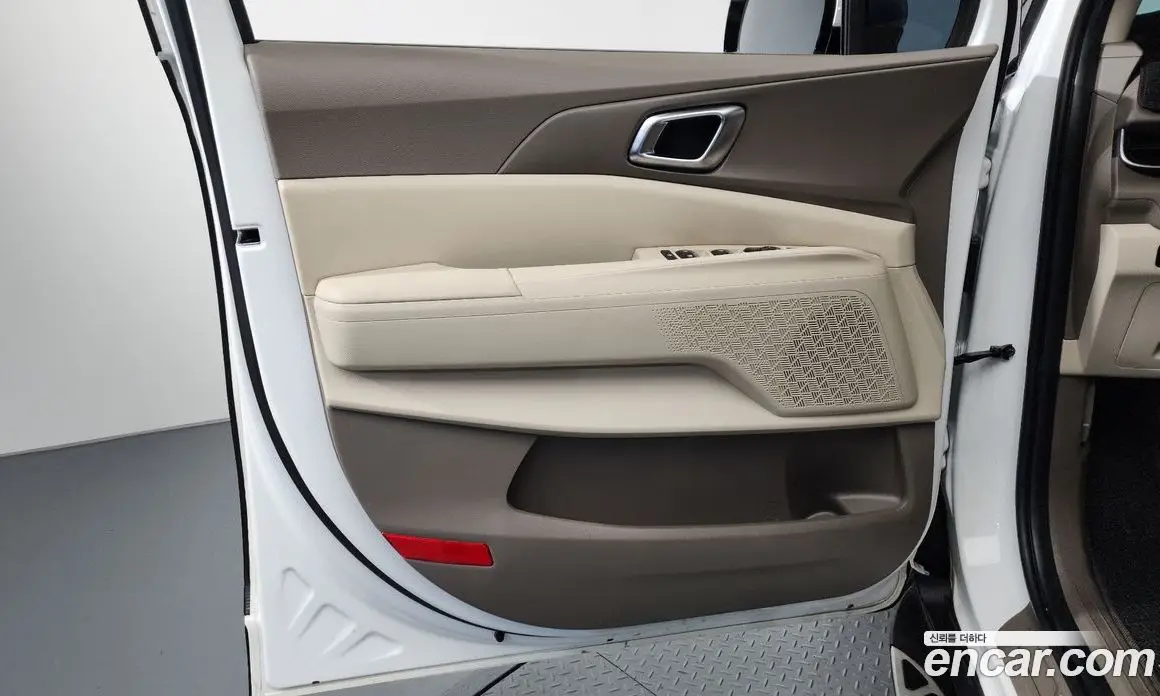 Kia Carnival 2025 2.2 автомат (гидро), фото 14 Kia Carnival 2025 2.2 автомат (гидро), фото 14