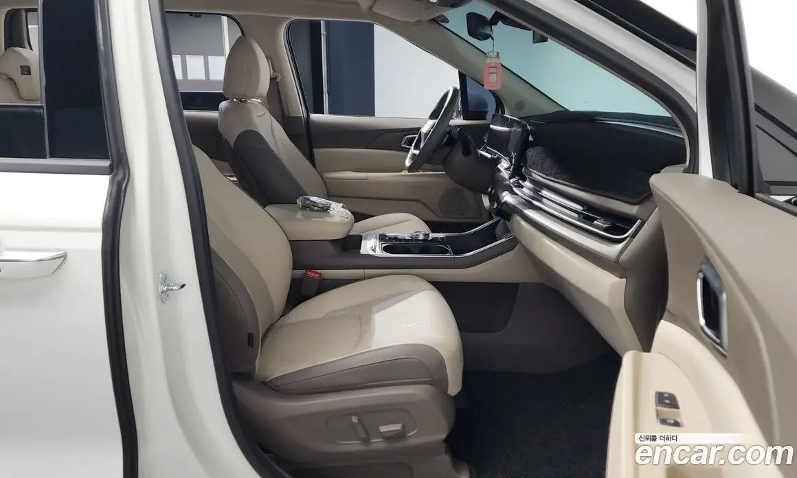 Kia Carnival 2025 2.2 автомат (гидро), фото 16 Kia Carnival 2025 2.2 автомат (гидро), фото 16