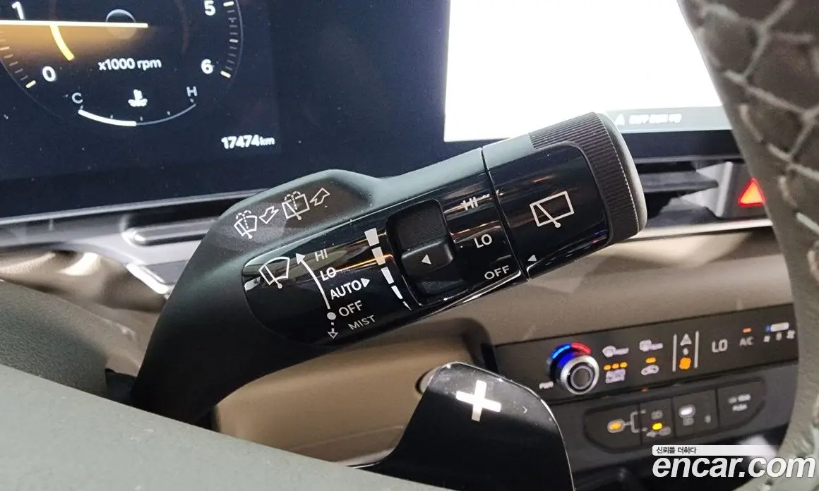 Kia Carnival 2025 2.2 автомат (гидро), фото 29 Kia Carnival 2025 2.2 автомат (гидро), фото 29