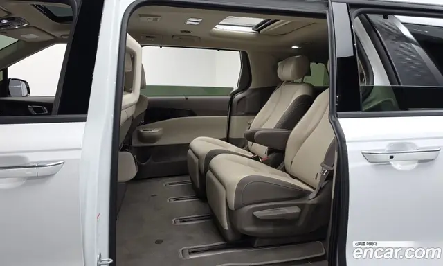 Kia Carnival 2026 1.6 автомат (гидро), миниатюра 12