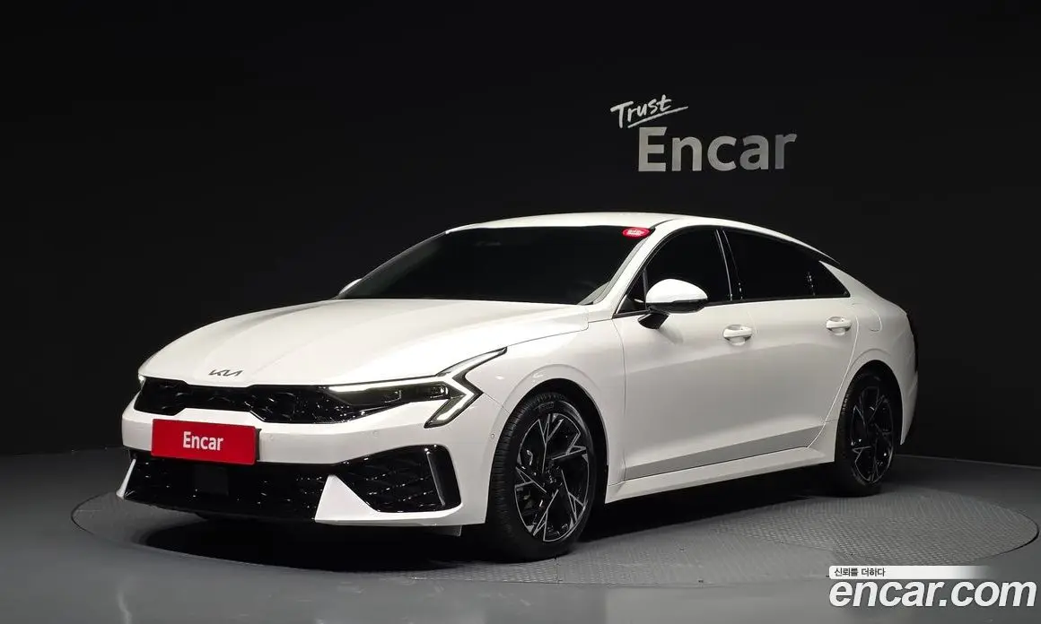 Kia K5 (Optima) 2025 2.0 автомат (гидро), фото 1 Kia K5 (Optima) 2025 2.0 автомат (гидро), фото 1