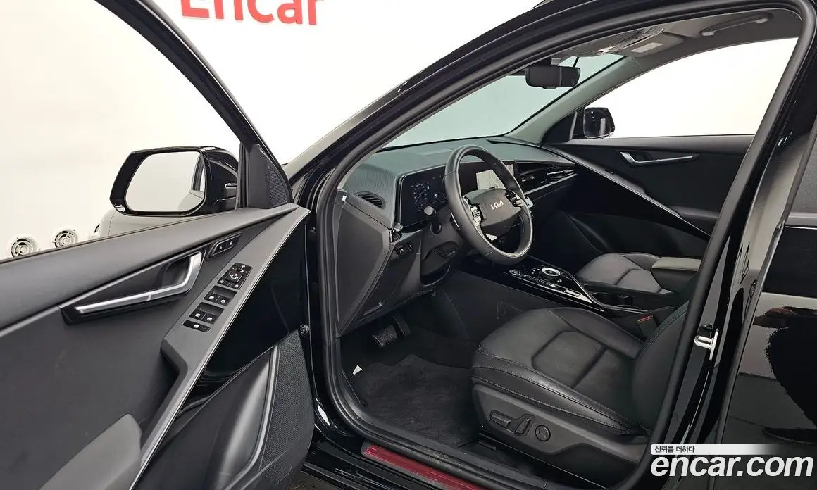Kia Niro 2023 0.2 автомат (гидро), фото 10 Kia Niro 2023 0.2 автомат (гидро), фото 10