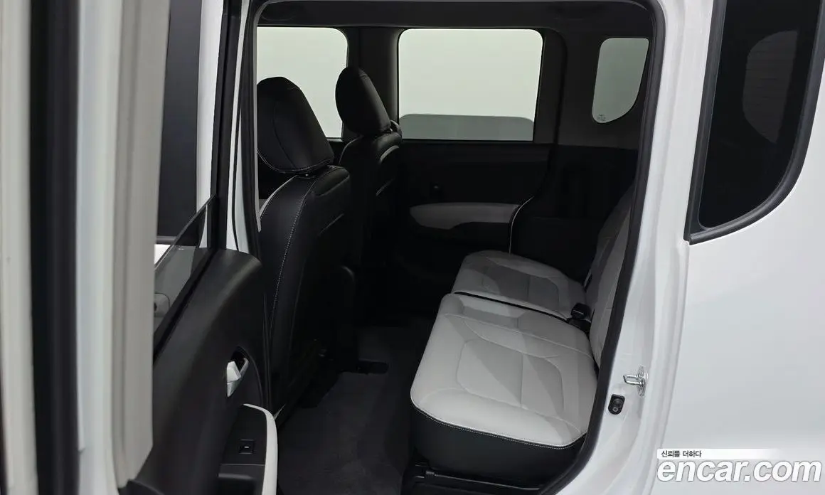 Kia Ray 2023 0.1 автомат (гидро), фото 17