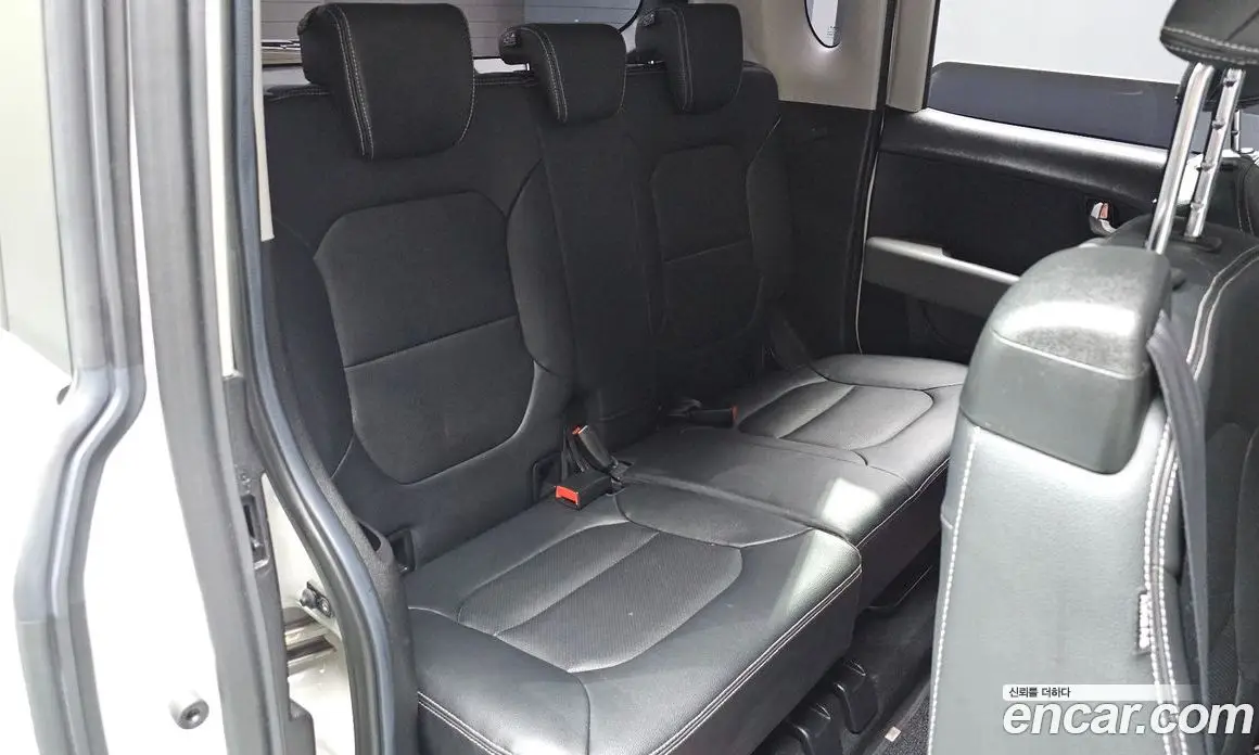 Kia Ray 2023 1.0 автомат (гидро), фото 16