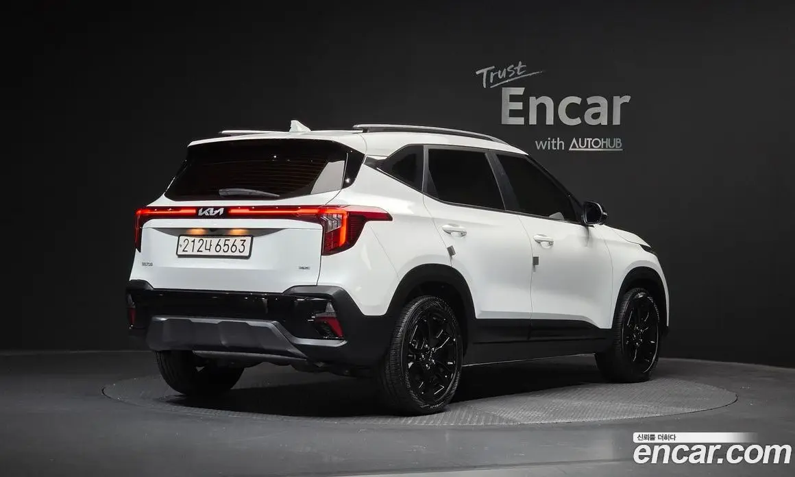 Kia Seltos 2024 1.6 автомат (гидро), фото 1 Kia Seltos 2024 1.6 автомат (гидро), фото 1