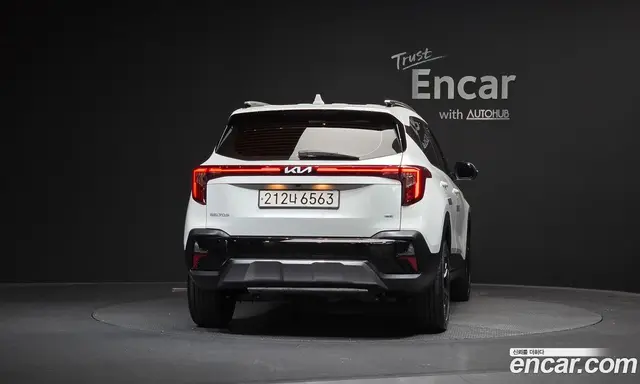 Kia Seltos 2024 1.6 автомат (гидро), миниатюра 3 Kia Seltos 2024 1.6 автомат (гидро), миниатюра 3