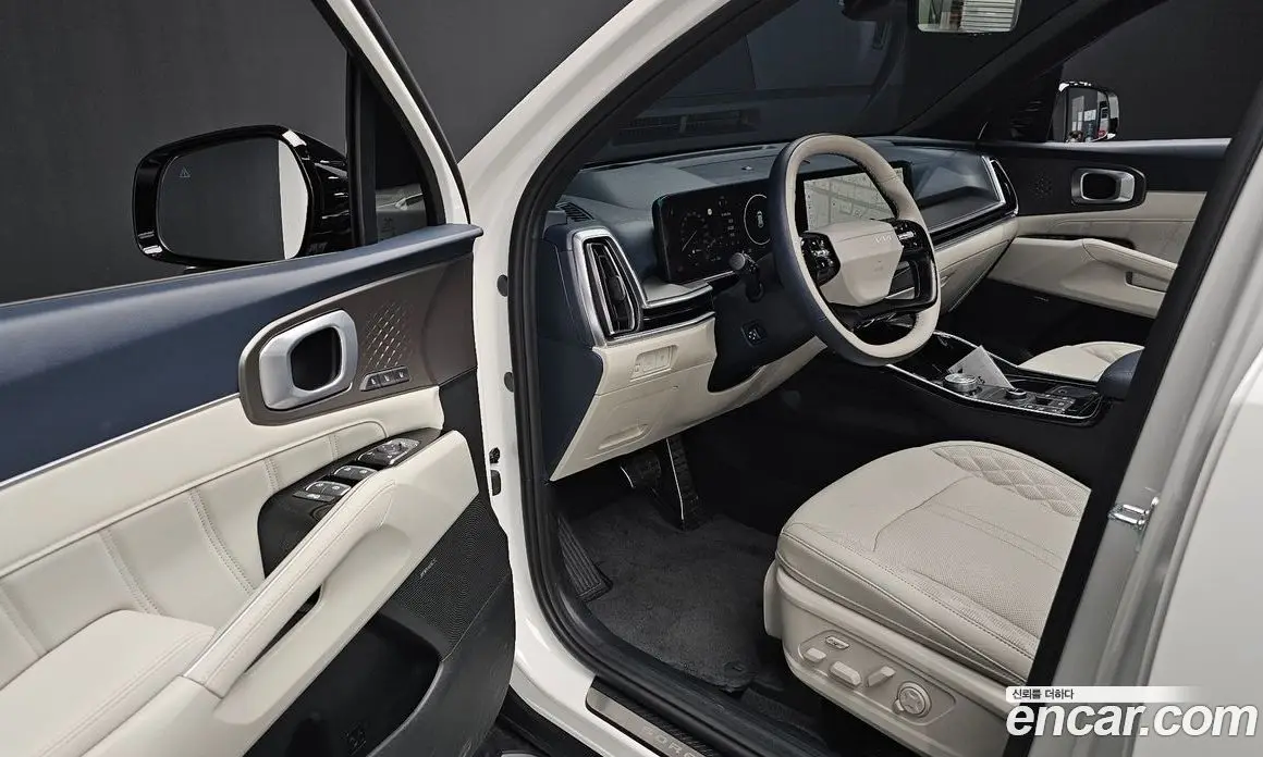 Kia Sorento 2026 1.6 автомат (гидро), фото 17 Kia Sorento 2026 1.6 автомат (гидро), фото 17