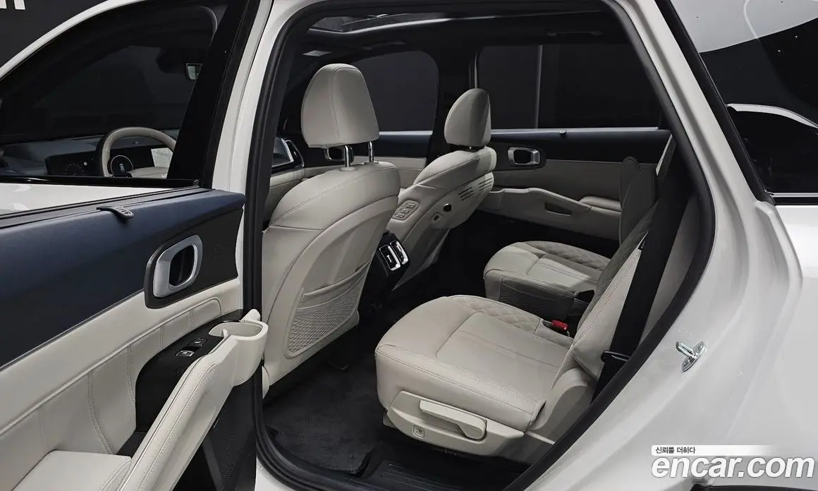 Kia Sorento 2026 1.6 автомат (гидро), фото 18 Kia Sorento 2026 1.6 автомат (гидро), фото 18