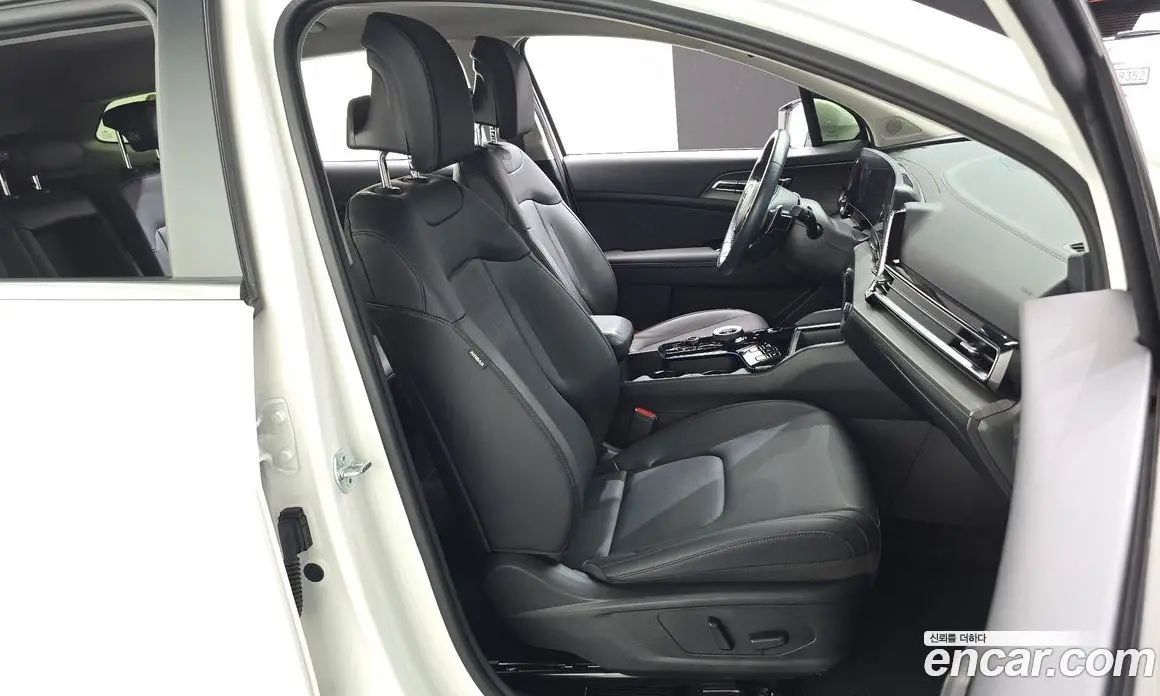 Kia Sportage 2024 1.6 автомат (гидро), фото 12 Kia Sportage 2024 1.6 автомат (гидро), фото 12