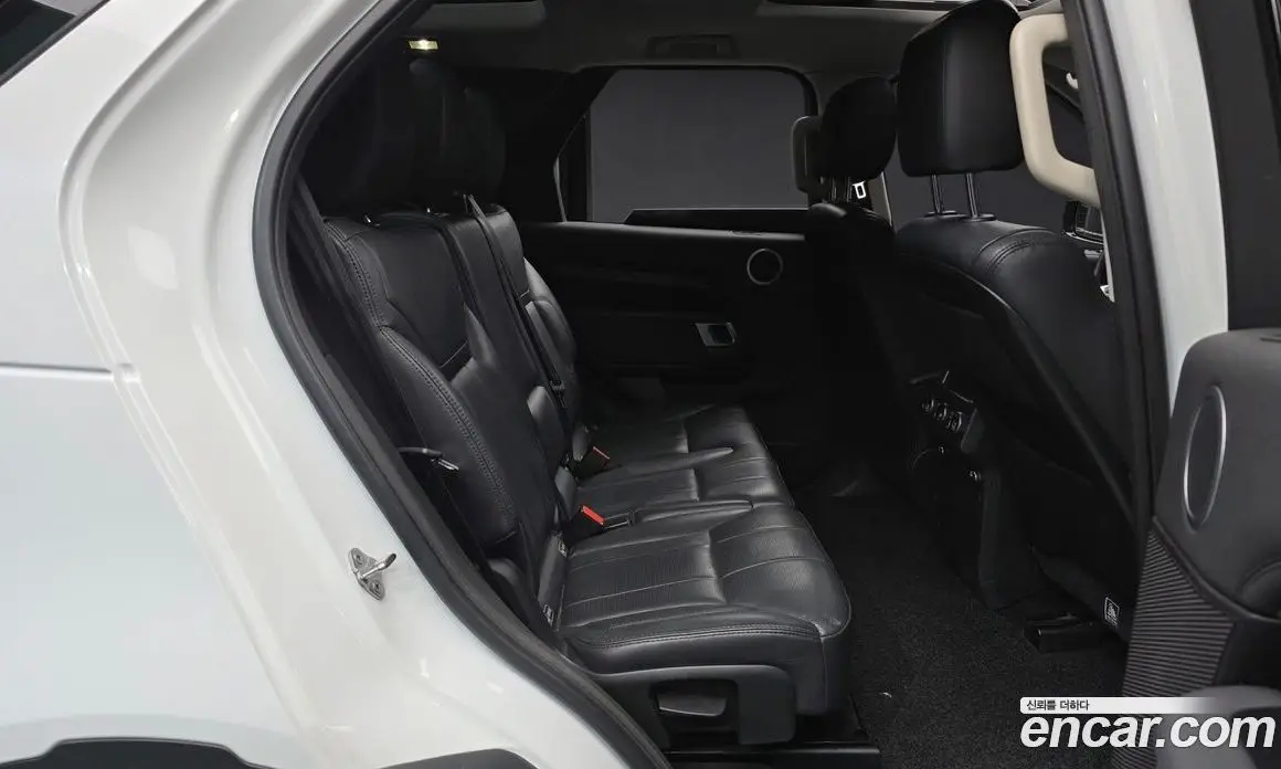 Land Rover Discovery 2017 2.0 автомат (гидро), фото 11 Land Rover Discovery 2017 2.0 автомат (гидро), фото 11
