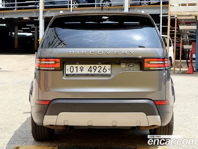 Land Rover Discovery 2018 3.0 автомат (гидро), миниатюра 4