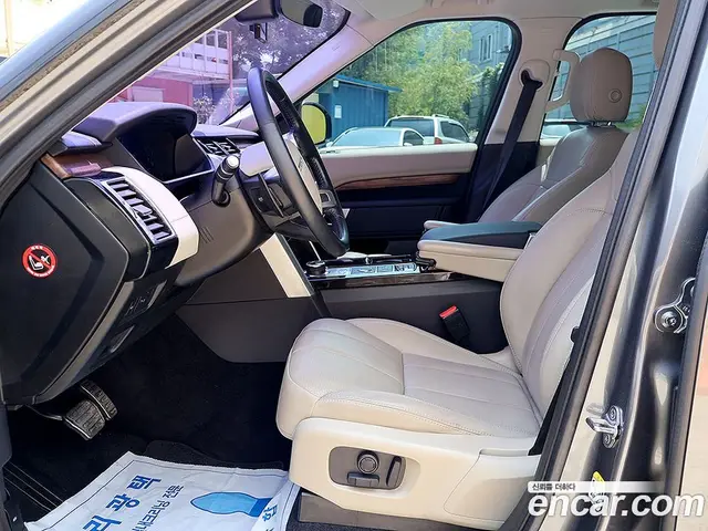 Land Rover Discovery 2018 3.0 автомат (гидро), миниатюра 7
