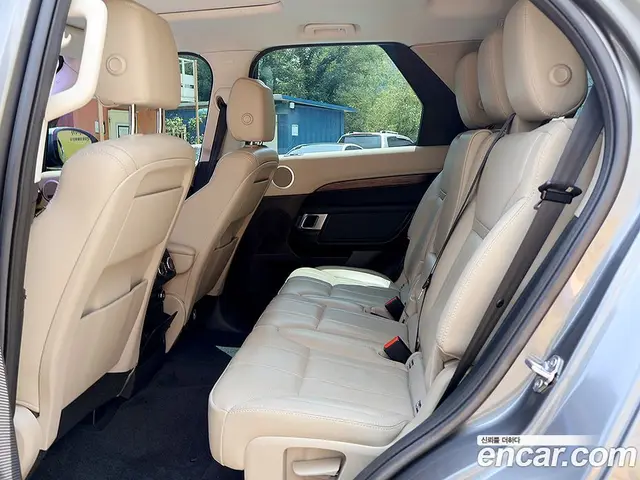 Land Rover Discovery 2018 3.0 автомат (гидро), миниатюра 10