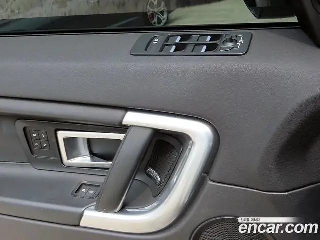 Land Rover Discovery Sport 2017 2.0 автомат (гидро), миниатюра 11 Land Rover Discovery Sport 2017 2.0 автомат (гидро), миниатюра 11