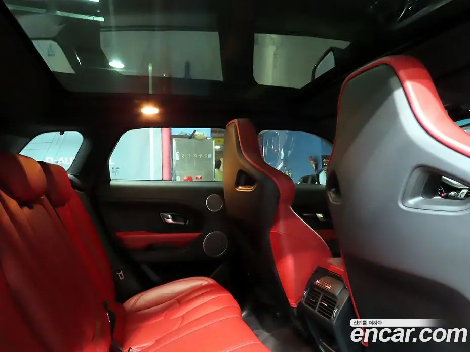 Land Rover Range Rover Evoque 2014 2.2 автомат (гидро), фото 15 Land Rover Range Rover Evoque 2014 2.2 автомат (гидро), фото 15