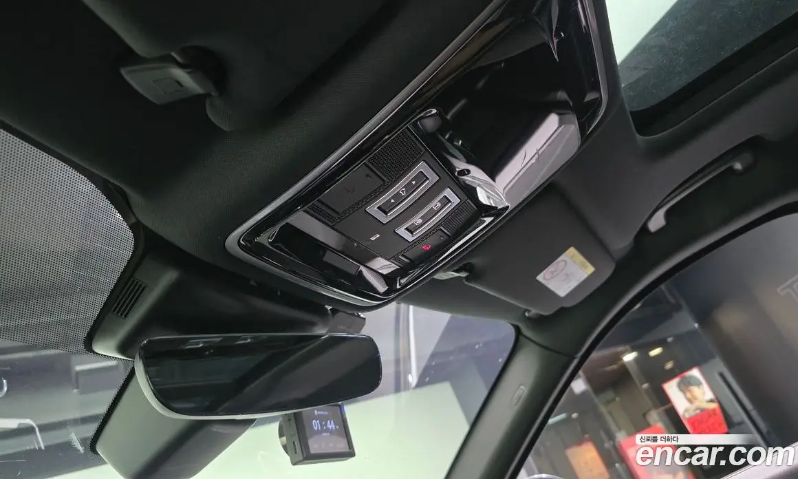 Land Rover Range Rover Velar 2019 2.0 автомат (гидро), фото 19 Land Rover Range Rover Velar 2019 2.0 автомат (гидро), фото 19