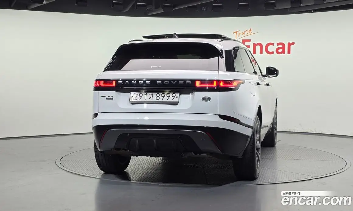 Land Rover Range Rover Velar 2019 2.0 автомат (гидро), фото 4 Land Rover Range Rover Velar 2019 2.0 автомат (гидро), фото 4