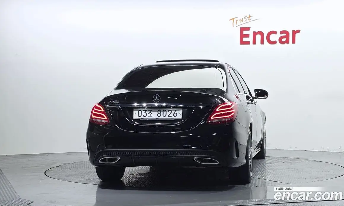 Mercedes-Benz C-Class 2017 2.0 автомат (гидро), фото 4