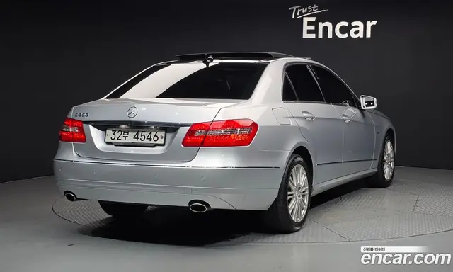 Mercedes-Benz E-Class 2012 3.5 автомат (гидро), миниатюра 2
