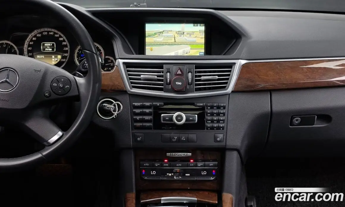 Mercedes-Benz E-Class 2012 3.5 автомат (гидро), фото 12