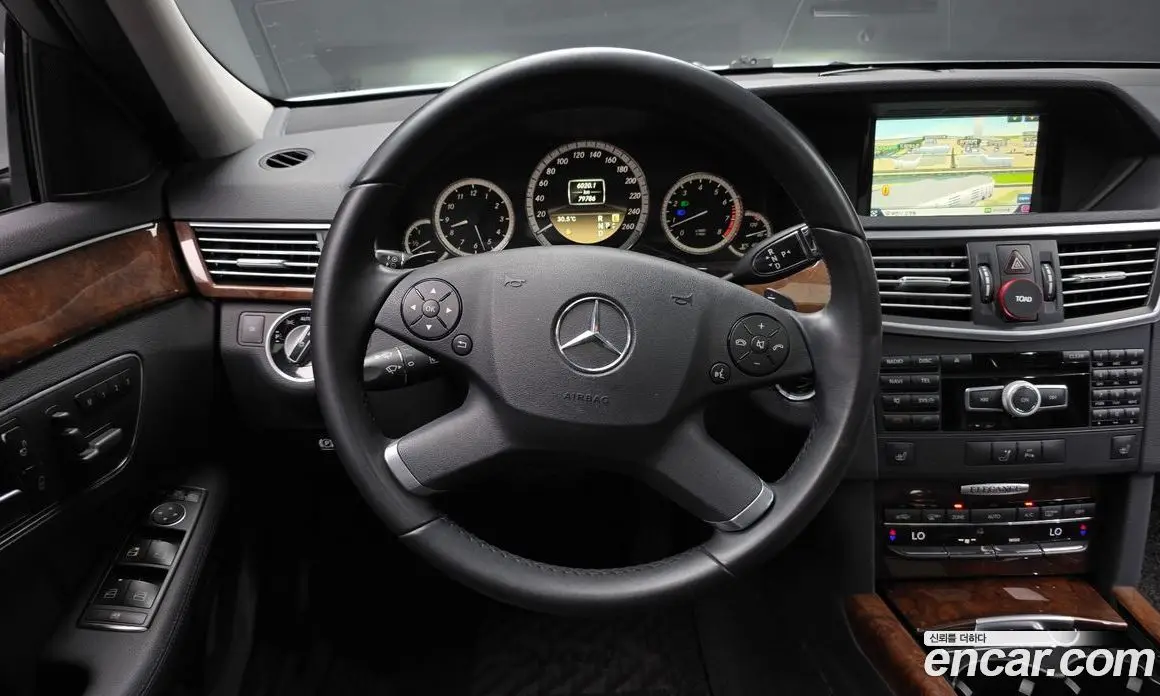 Mercedes-Benz E-Class 2012 3.5 автомат (гидро), фото 13