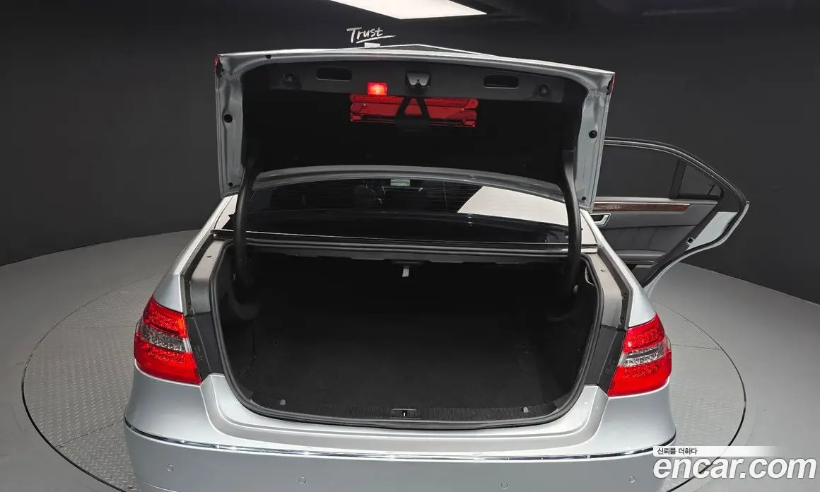 Mercedes-Benz E-Class 2012 3.5 автомат (гидро), фото 20