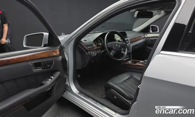 Mercedes-Benz E-Class 2012 3.5 автомат (гидро), миниатюра 10