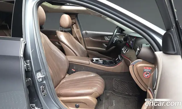 Mercedes-Benz E-Class 2016 2.0 автомат (гидро), миниатюра 11