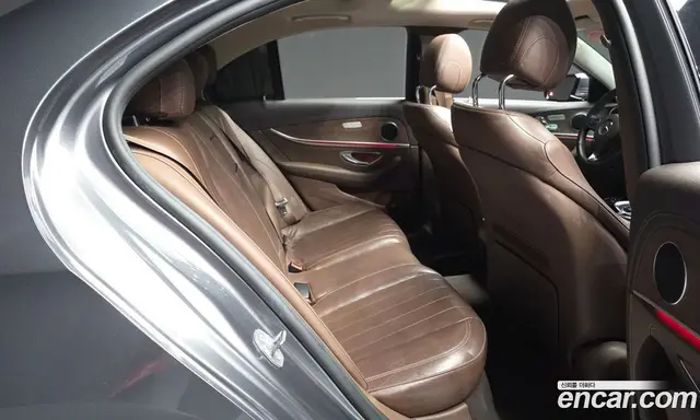 Mercedes-Benz E-Class 2016 2.0 автомат (гидро), миниатюра 12