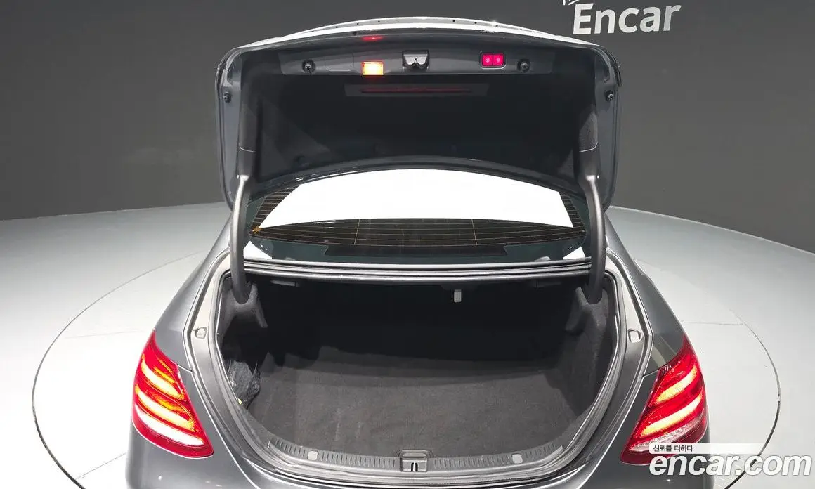 Mercedes-Benz E-Class 2016 2.0 автомат (гидро), фото 20