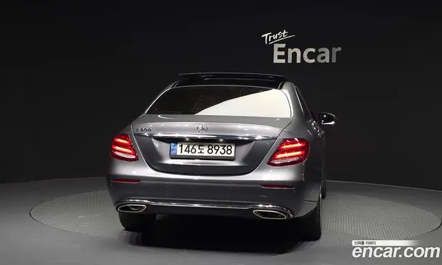 Mercedes-Benz E-Class 2016 2.0 автомат (гидро), миниатюра 4