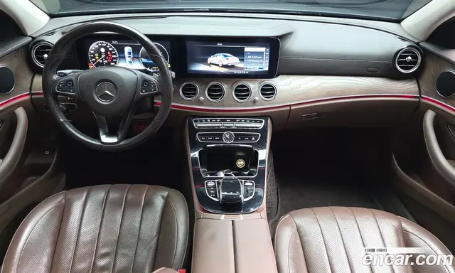 Mercedes-Benz E-Class 2016 2.0 автомат (гидро), миниатюра 7