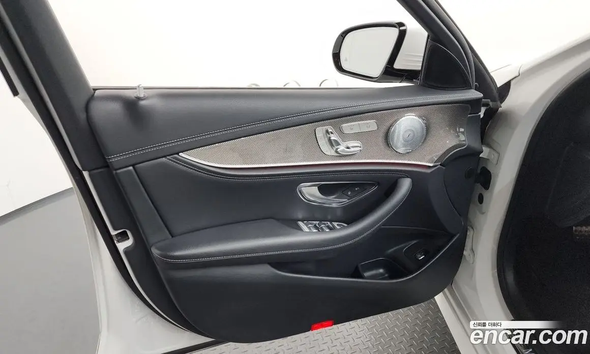 Mercedes-Benz E-Class 2019 2.0 автомат (гидро), фото 14 Mercedes-Benz E-Class 2019 2.0 автомат (гидро), фото 14