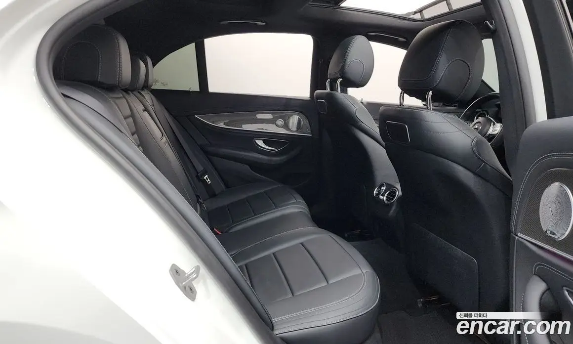 Mercedes-Benz E-Class 2019 2.0 автомат (гидро), фото 17 Mercedes-Benz E-Class 2019 2.0 автомат (гидро), фото 17