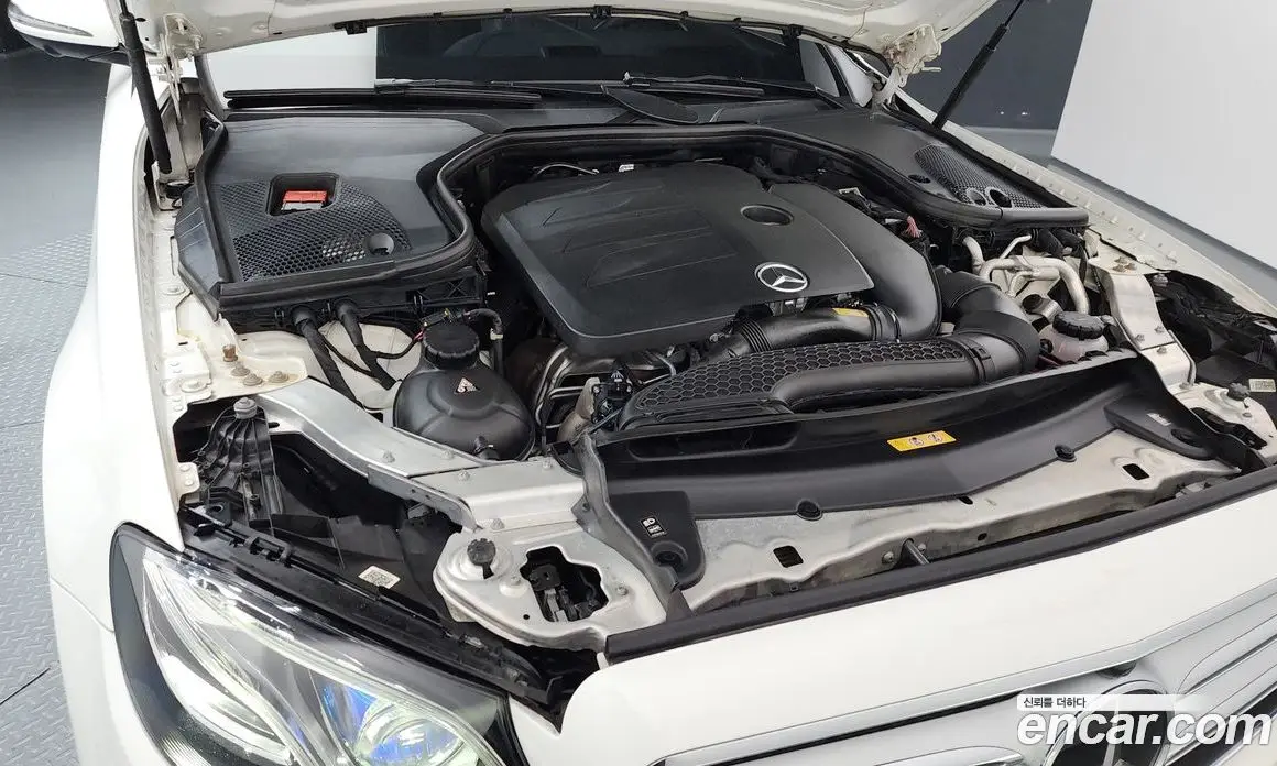 Mercedes-Benz E-Class 2019 2.0 автомат (гидро), фото 6 Mercedes-Benz E-Class 2019 2.0 автомат (гидро), фото 6