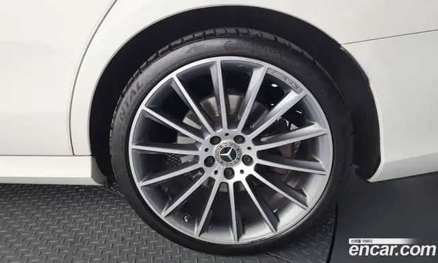 Mercedes-Benz E-Class 2019 2.0 автомат (гидро), миниатюра 7 Mercedes-Benz E-Class 2019 2.0 автомат (гидро), миниатюра 7